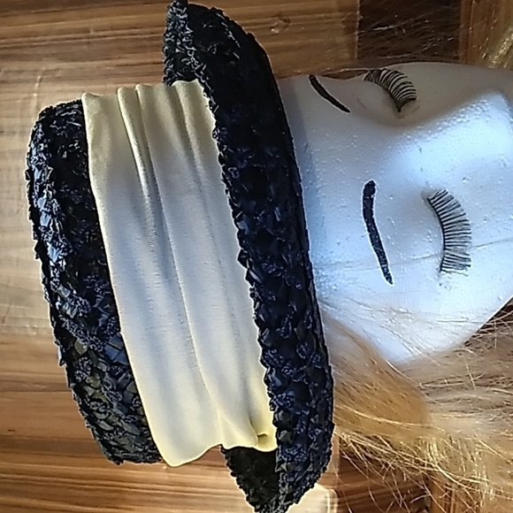 Vintage womans black cream hat union made in USA Kentucky Derby - Picture 1 of 5